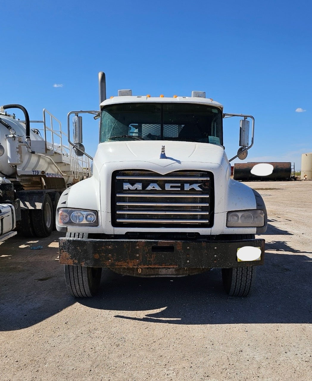 2016 Mack GU Granite