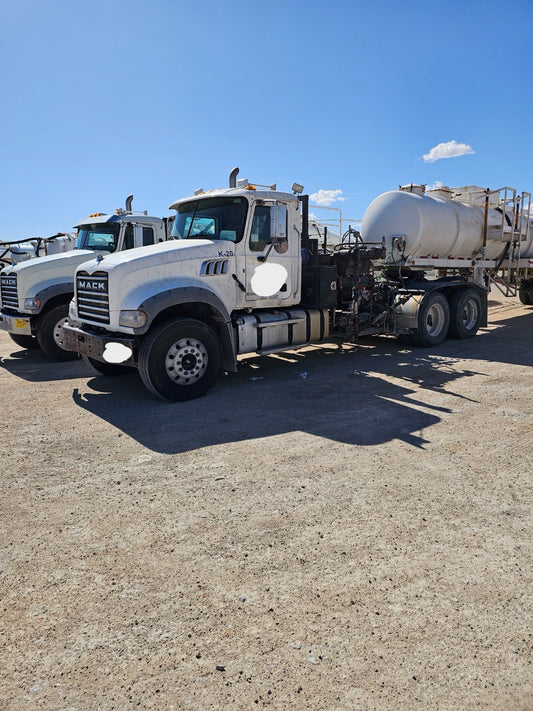 2016 Mack GU Granite
